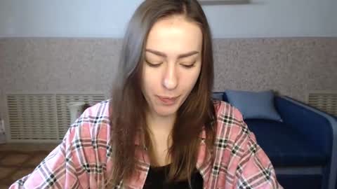 Snapshot of alicewonderful22 chatting on January 5, 12:31 pm Alice online show from January 5, 12:31 pm