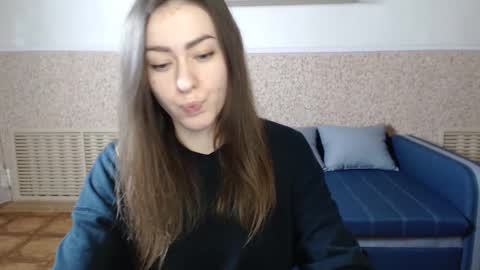 Snapshot of alicewonderful22 chatting on January 21, 10:08 am Alice online show from January 21, 10:08 am