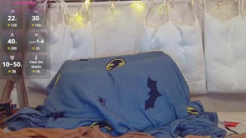 AliceWoolfy online show from December 9, 6:46 pm