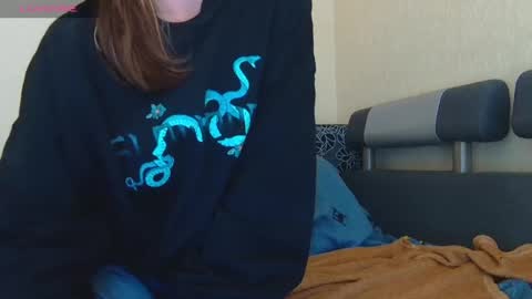 Snapshot of alicewoolfy chatting on April 12, 3:00 am AliceWoolfy online show from April 12, 3:00 am