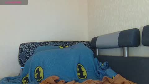 Snapshot of alicewoolfy chatting on April 23, 7:49 pm AliceWoolfy online show from April 23, 7:49 pm