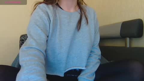 Snapshot of alicewoolfy chatting on April 29, 8:48 pm AliceWoolfy online show from April 29, 8:48 pm