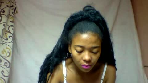 Snapshot of alicia9794 chatting on June 20, 7:49 pm alicia9794 online show from June 20, 7:49 pm