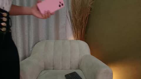 Salome online show from March 1, 12:56 pm