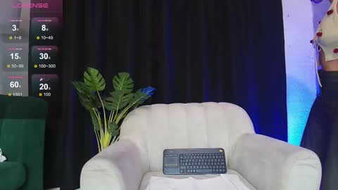 Salome online show from November 6, 11:44 am