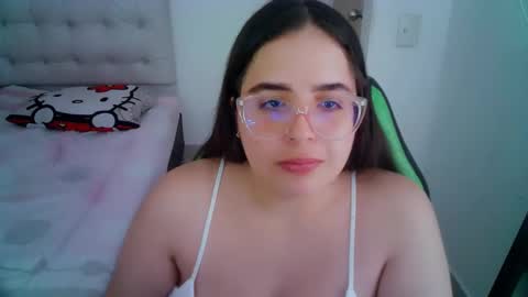 Snapshot of alicia_hotxx chatting on December 10, 8:16 pm alison online show from December 10, 8:16 pm