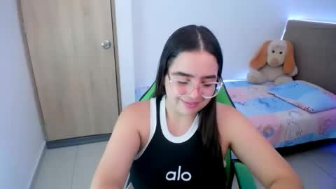 Snapshot of alicia_hotxx chatting on February 26, 7:16 pm alison online show from February 26, 7:16 pm