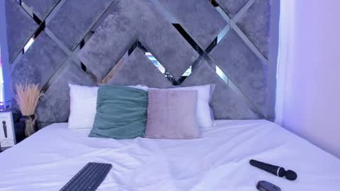 Snapshot of alicia_jerez1 chatting on January 23, 2:39 pm Alice  online show from January 23, 2:39 pm