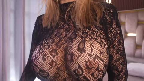 Snapshot of alicia_lang chatting on February 12, 2:45 pm Alicia Lang online show from February 12, 2:45 pm