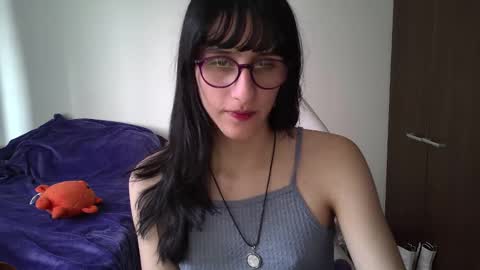 Snapshot of alicia_love29 chatting on January 17, 10:34 pm Alice online show from January 17, 10:34 pm