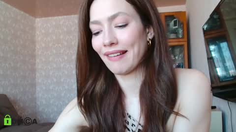 Snapshot of alicia_savory chatting on March 6, 8:08 am Alicia online show from March 6, 8:08 am