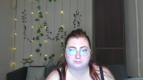 Alicia online show from May 17, 5:27 am