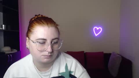 Alicia online show from November 29, 12:30 pm