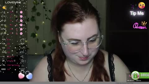 Alicia online show from May 3, 11:27 am