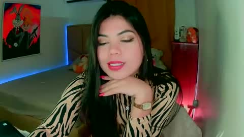 Snapshot of aliciabiden chatting on January 1, 10:21 am aliciabiden online show from January 1, 10:21 am