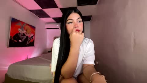 Snapshot of aliciabiden chatting on March 5, 10:00 am aliciabiden online show from March 5, 10:00 am