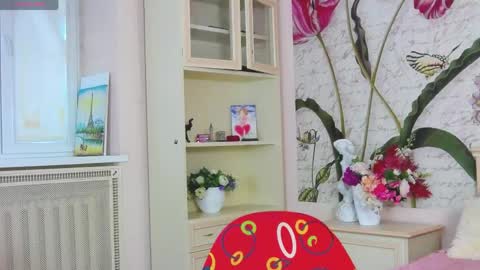 Veronica online show from February 28, 2:40 pm