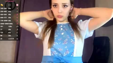 Snapshot of aliciacampbellia chatting on June 20, 11:07 pm Alice online show from June 20, 11:07 pm