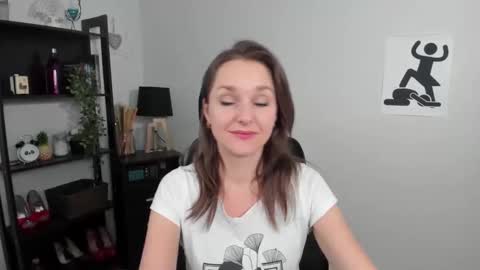 Alicia online show from December 18, 6:14 pm