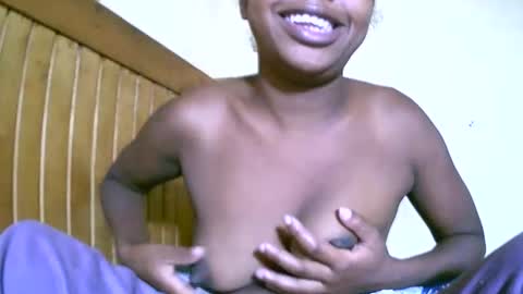 alicianah online show from October 8, 5:38 am