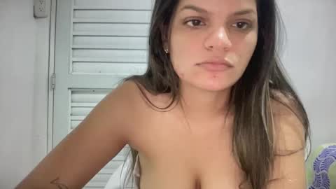 Snapshot of alicie_shy1 chatting on September 11, 1:06 am alicie online show from September 11, 1:06 am