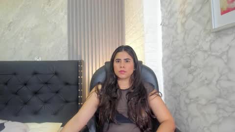 Snapshot of alicy__torres chatting on February 25, 12:15 pm alicya online show from February 25, 12:15 pm
