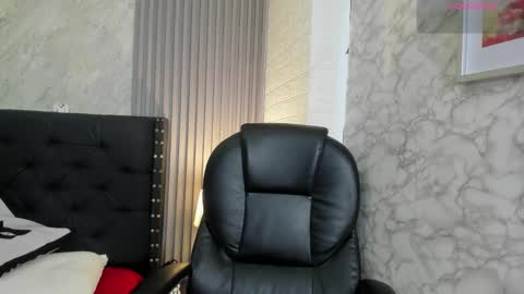 Snapshot of alicy__torres chatting on March 5, 12:12 pm alicya online show from March 5, 12:12 pm