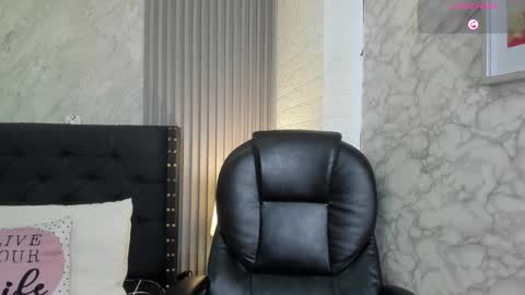 Snapshot of alicy__torres chatting on March 21, 11:48 am alicya online show from March 21, 11:48 am