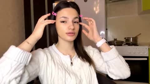 Snapshot of alidagenthner chatting on February 15, 1:41 pm Niki online show from February 15, 1:41 pm