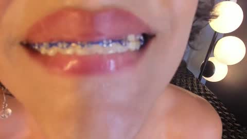 Snapshot of alidiaz__ chatting on February 16, 9:16 pm Ali Diaz online show from February 16, 9:16 pm