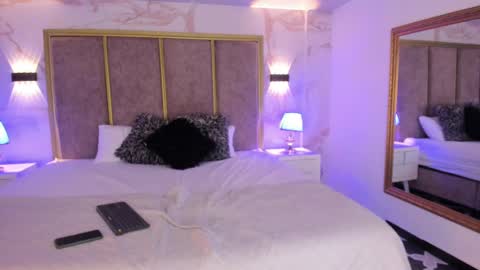 Snapshot of alidiaz__ chatting on February 23, 1:35 am Ali Diaz online show from February 23, 1:35 am