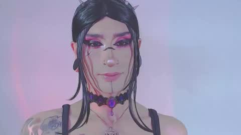     online show from March 12, 12:50 am