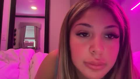 Snapshot of alienstar2000 chatting on April 5, 1:19 pm alienstar2000 online show from April 5, 1:19 pm