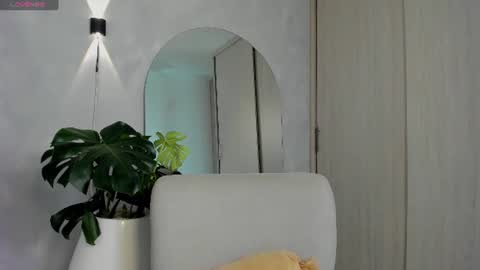 Snapshot of aliessiarose1 chatting on June 22, 11:07 am Ali online show from June 22, 11:07 am
