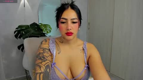 Snapshot of aliessiarose1 chatting on July 3, 11:27 am Ali online show from July 3, 11:27 am