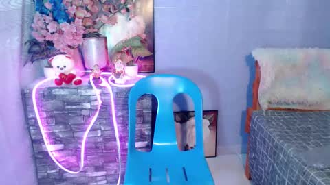 aliexagrey online show from May 16, 10:01 am