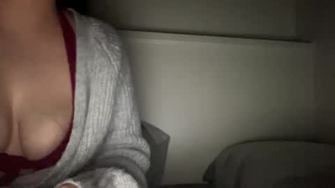 Snapshot of alihandra_ale chatting on September 23, 4:37 am alihandra_ale online show from September 23, 4:37 am