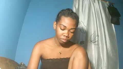 alihane21 online show from February 9, 6:45 pm