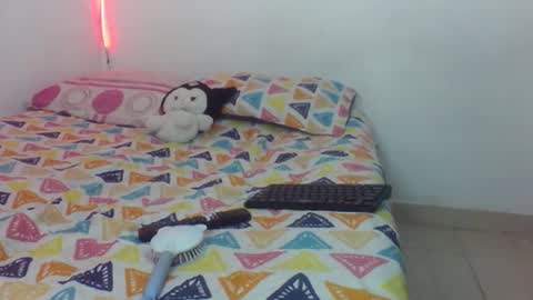 Snapshot of aliice_rossee chatting on September 24, 10:57 pm aliice_rossee online show from September 24, 10:57 pm