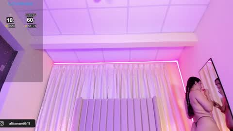 Snapshot of aliison_smith chatting on December 27, 2:47 am Alisson  online show from December 27, 2:47 am