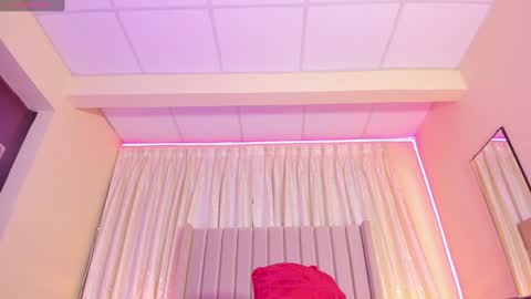 Snapshot of aliison_smith chatting on January 11, 2:52 am Alisson  online show from January 11, 2:52 am