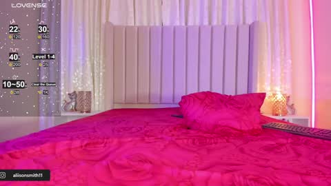 Snapshot of aliison_smith chatting on February 8, 7:15 am Alisson  online show from February 8, 7:15 am