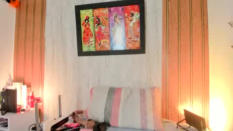 alika online show from March 19, 4:22 pm