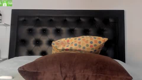 alika_jonhson_ online show from July 6, 6:54 pm