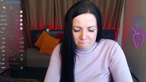 Snapshot of alika_lorens_talk chatting on December 15, 9:53 pm Alika online show from December 15, 9:53 pm