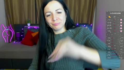 Snapshot of alika_lorens_talk chatting on December 24, 7:06 am Alika online show from December 24, 7:06 am