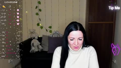 Snapshot of alika_lorens_talk chatting on January 20, 4:23 pm Alika online show from January 20, 4:23 pm
