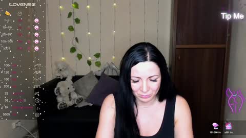 Snapshot of alika_lorens_talk chatting on January 24, 4:39 pm Alika online show from January 24, 4:39 pm
