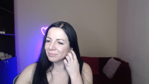Snapshot of alika_lorens_talk chatting on February 5, 3:52 pm Alika online show from February 5, 3:52 pm