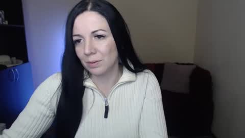 Snapshot of alika_lorens_talk chatting on February 11, 9:53 am Alika online show from February 11, 9:53 am
